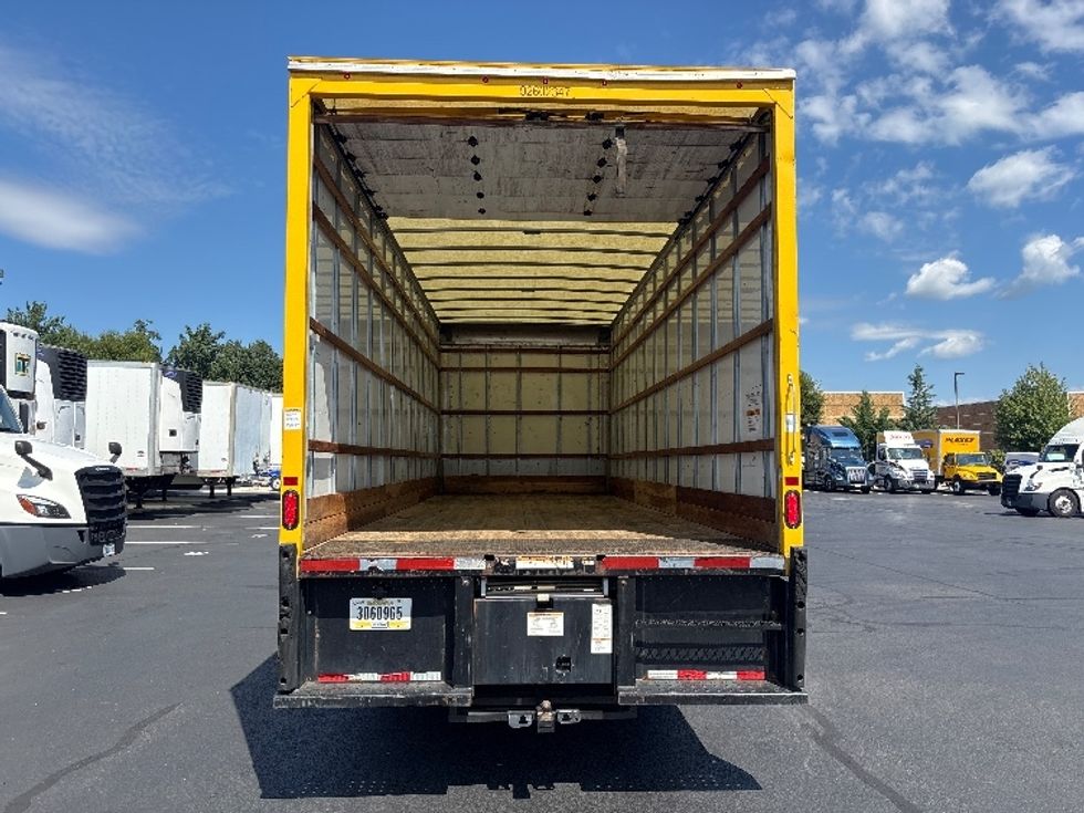 Medium Duty Box Truck-Light and Medium Duty Trucks-International-2022-MV607-Sterling-VA-236,324\n\t\tmiles-$ 37,000 - Image 8