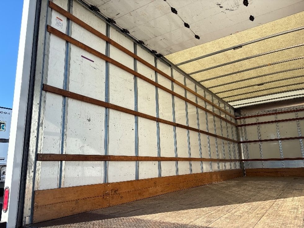 Medium Duty Box Truck-Light and Medium Duty Trucks-International-2022-MV607-Sterling-VA-241,524\n\t\tmiles-$ 41,000 - Image 11