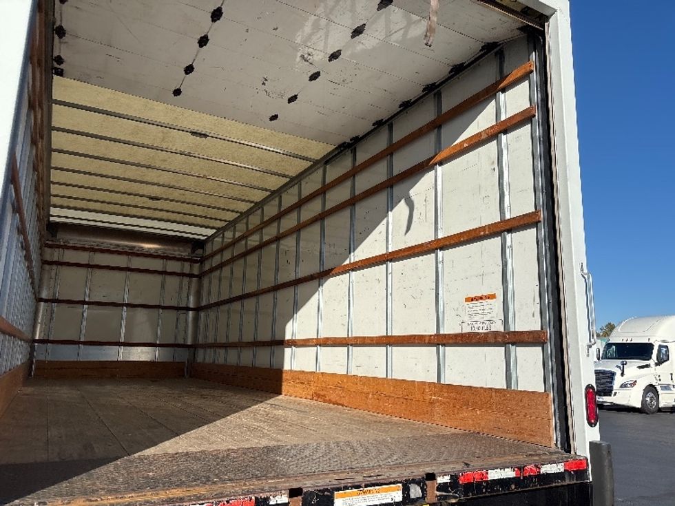 Medium Duty Box Truck-Light and Medium Duty Trucks-International-2022-MV607-Sterling-VA-241,524\n\t\tmiles-$ 41,000 - Image 12