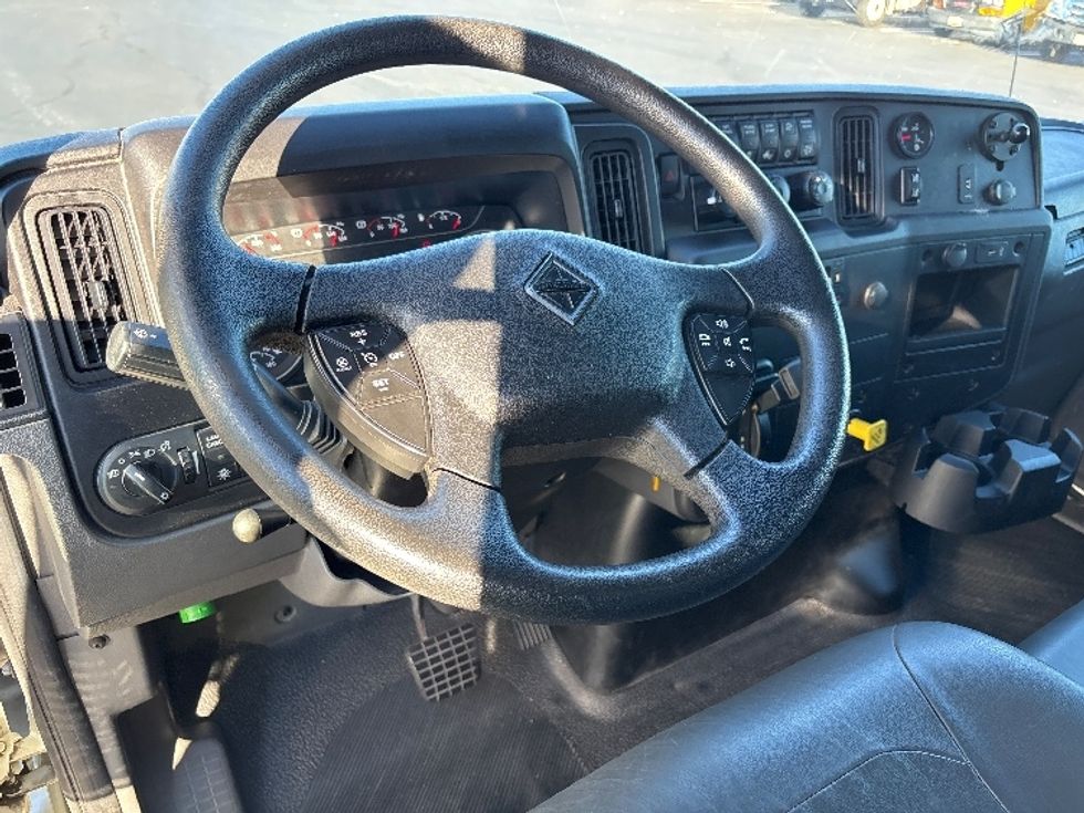 Medium Duty Box Truck-Light and Medium Duty Trucks-International-2022-MV607-Sterling-VA-241,524\n\t\tmiles-$ 41,000 - Image 17