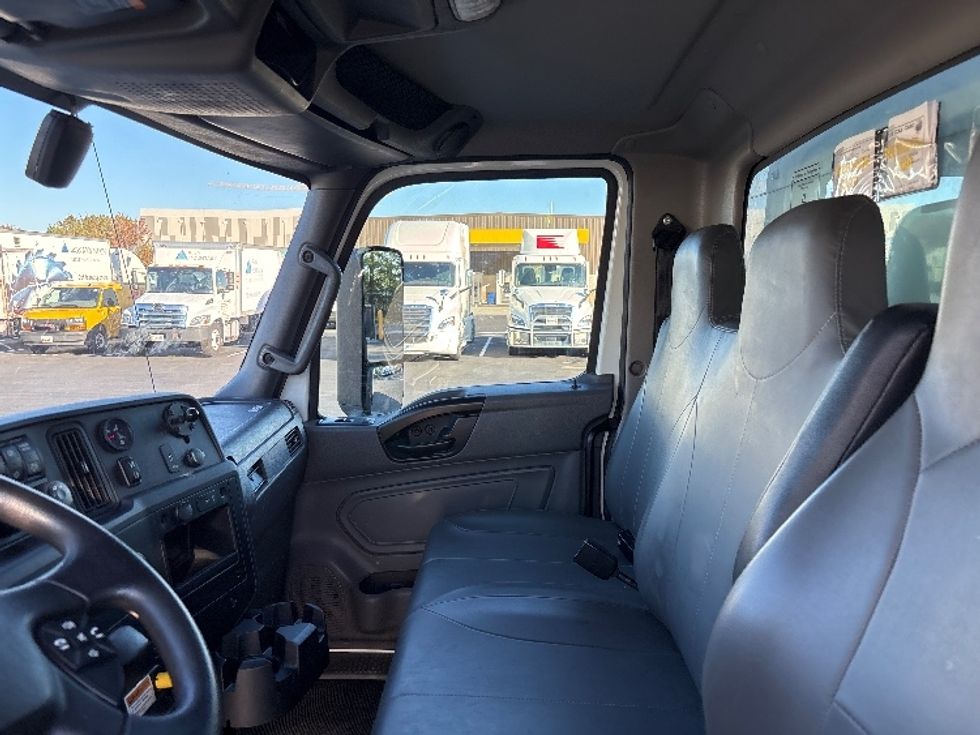 Medium Duty Box Truck-Light and Medium Duty Trucks-International-2022-MV607-Sterling-VA-241,524\n\t\tmiles-$ 41,000 - Image 19