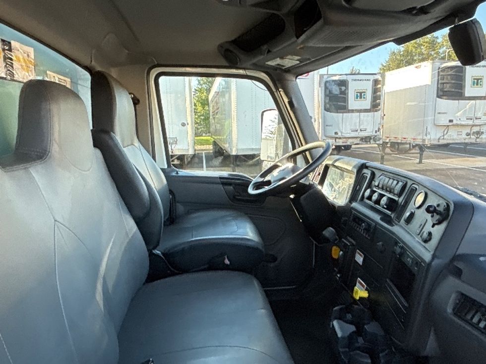 Medium Duty Box Truck-Light and Medium Duty Trucks-International-2022-MV607-Sterling-VA-241,524\n\t\tmiles-$ 41,000 - Image 22