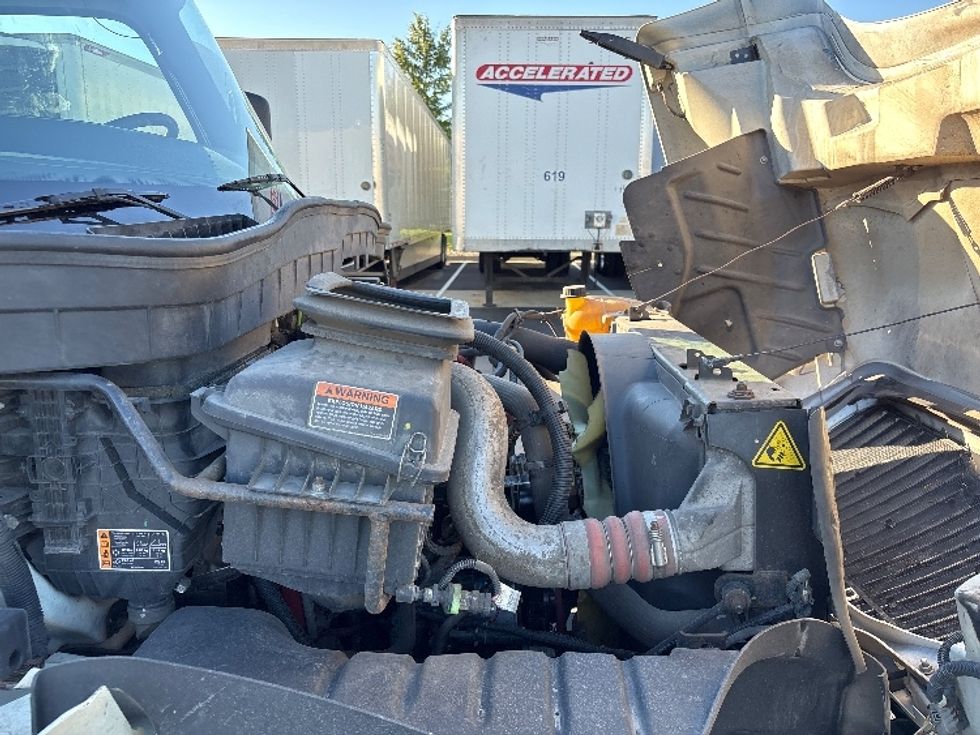 Medium Duty Box Truck-Light and Medium Duty Trucks-International-2022-MV607-Sterling-VA-241,524\n\t\tmiles-$ 41,000 - Image 23