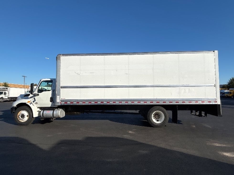 Medium Duty Box Truck-Light and Medium Duty Trucks-International-2022-MV607-Sterling-VA-241,524\n\t\tmiles-$ 41,000 - Image 4
