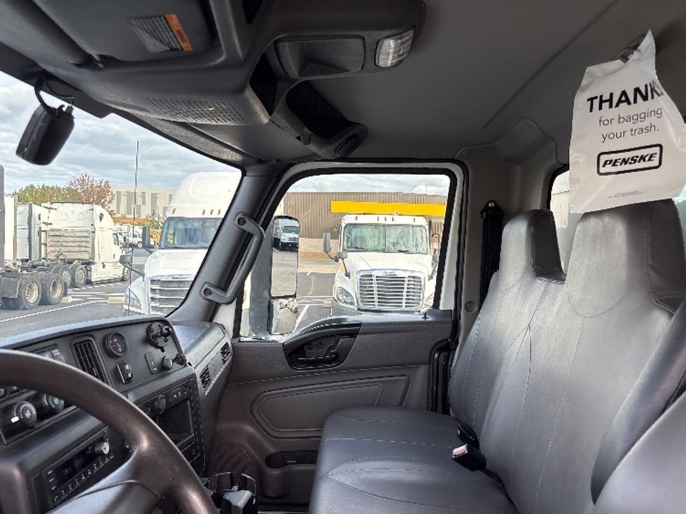 Medium Duty Box Truck-Light and Medium Duty Trucks-International-2022-MV607-Sterling-VA-242,064\n\t\tmiles-$ 40,750 - Image 19