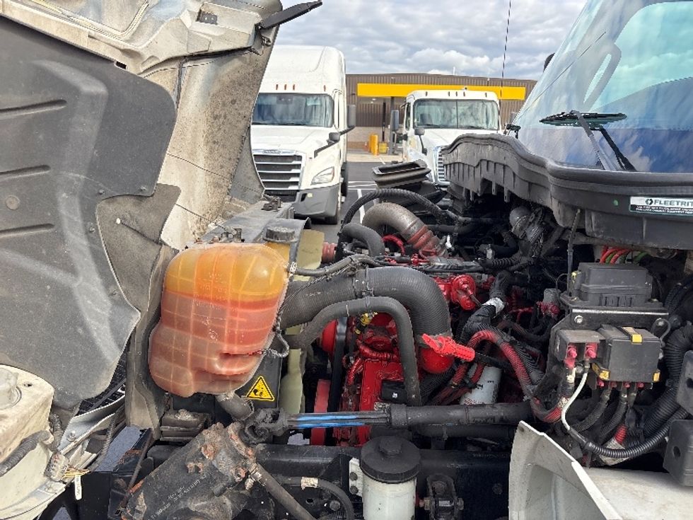 Medium Duty Box Truck-Light and Medium Duty Trucks-International-2022-MV607-Sterling-VA-242,064\n\t\tmiles-$ 40,750 - Image 24