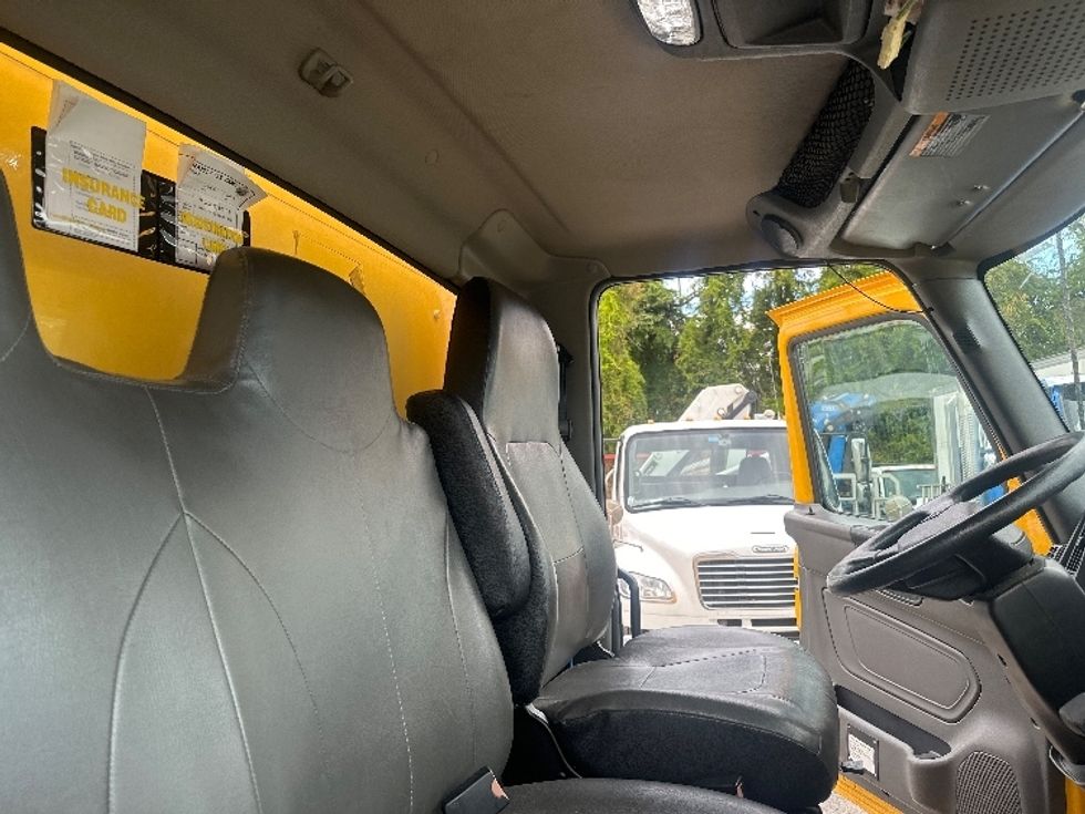 Medium Duty Box Truck-Light and Medium Duty Trucks-International-2022-MV607-Sterling-VA-90,201\n\t\tmiles-$ 70,750 - Image 22