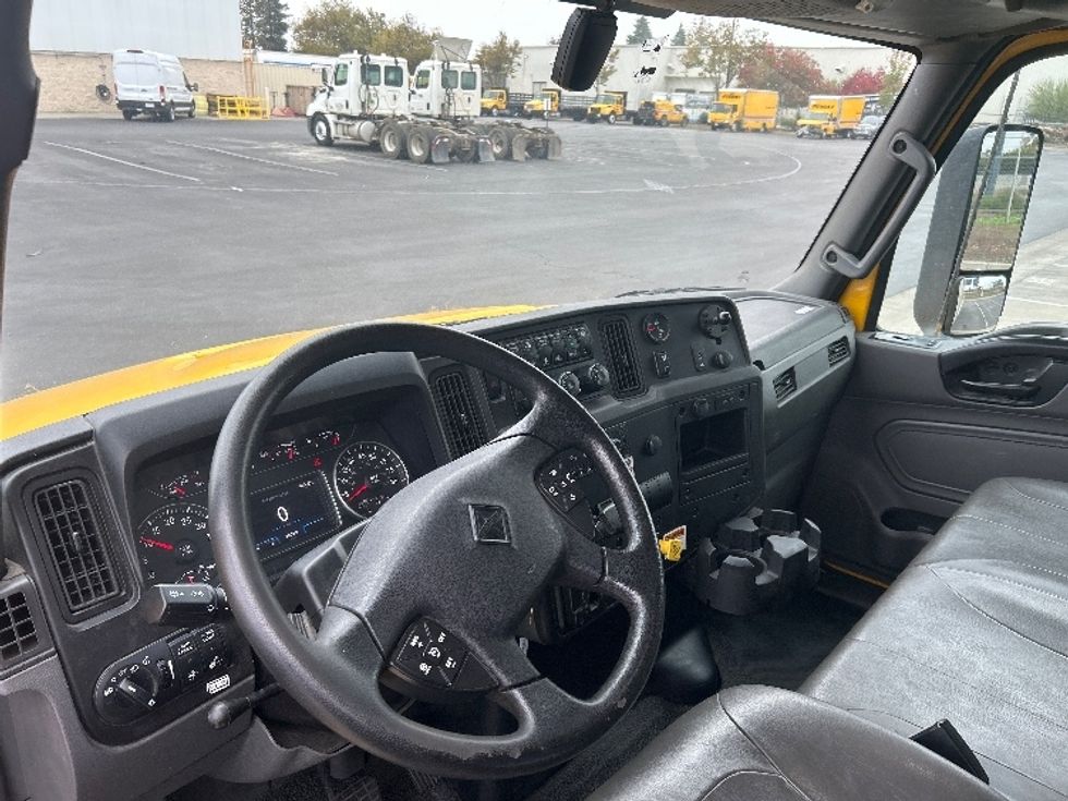 Medium Duty Box Truck-Light and Medium Duty Trucks-International-2022-MV607-Stockton-CA-175,777\n\t\tmiles-$ 54,250 - Image 17