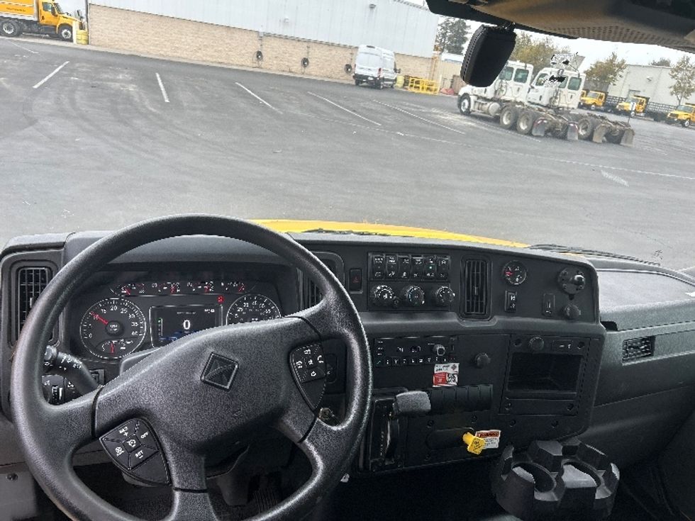 Medium Duty Box Truck-Light and Medium Duty Trucks-International-2022-MV607-Stockton-CA-175,777\n\t\tmiles-$ 54,250 - Image 18