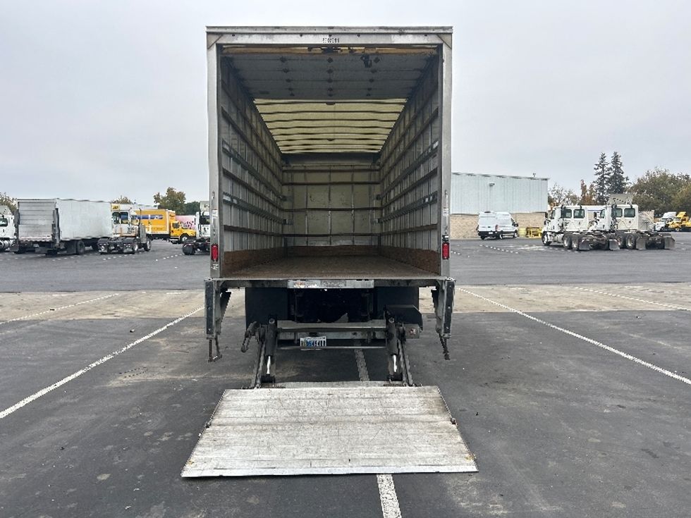 Medium Duty Box Truck-Light and Medium Duty Trucks-International-2022-MV607-Stockton-CA-175,777\n\t\tmiles-$ 54,250 - Image 9