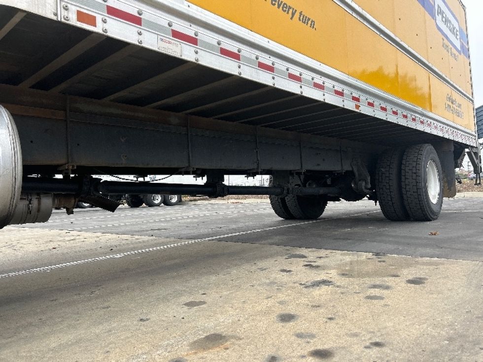 Medium Duty Box Truck-Light and Medium Duty Trucks-International-2022-MV607-Stockton-CA-175,777\n\t\tmiles-$ 57,750 - Image 5