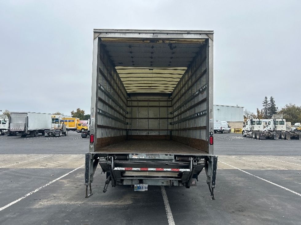 Medium Duty Box Truck-Light and Medium Duty Trucks-International-2022-MV607-Stockton-CA-175,777\n\t\tmiles-$ 57,750 - Image 8