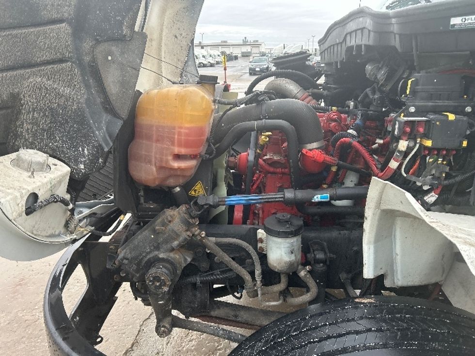 Medium Duty Box Truck-Light and Medium Duty Trucks-International-2022-MV607-Sturtevant-WI-121,901\n\t\tmiles-$ 65,500 - Image 24