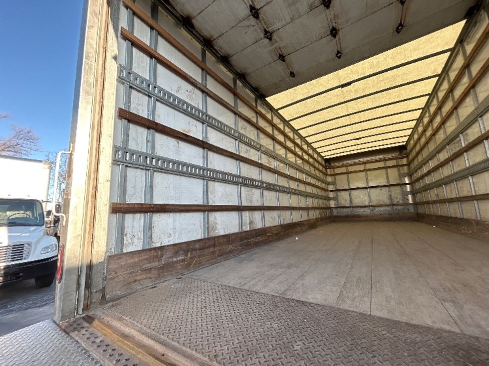 Medium Duty Box Truck-Light and Medium Duty Trucks-International-2022-MV607-Sturtevant-WI-134,090\n\t\tmiles-$ 67,250 - Image 11