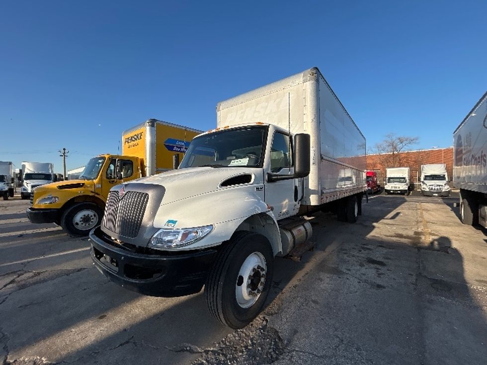Medium Duty Box Truck-Light and Medium Duty Trucks-International-2022-MV607-Sturtevant-WI-134,090\n\t\tmiles-$ 67,250 - Image 3