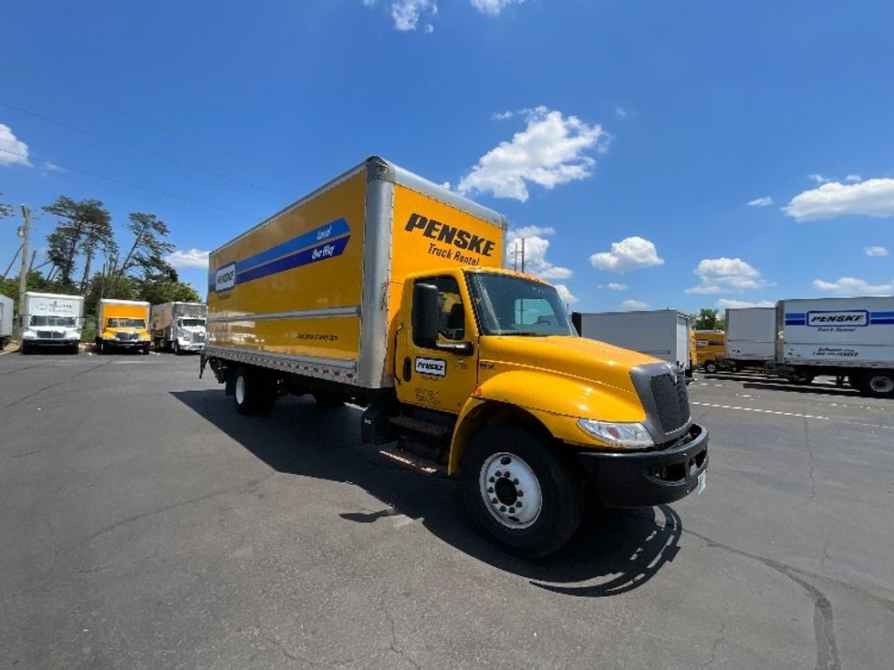 Medium Duty Box Truck-Light and Medium Duty Trucks-International-2022-MV607-Sturtevant-WI-236,423\n\t\tmiles-$ 41,250 - Image 1