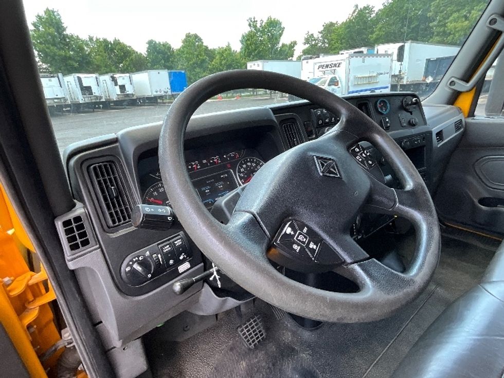 Medium Duty Box Truck-Light and Medium Duty Trucks-International-2022-MV607-Sturtevant-WI-236,423\n\t\tmiles-$ 41,250 - Image 17