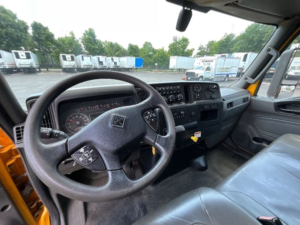 Medium Duty Box Truck-Light and Medium Duty Trucks-International-2022-MV607-Sturtevant-WI-236,423\n\t\tmiles-$ 41,250 - Image 18