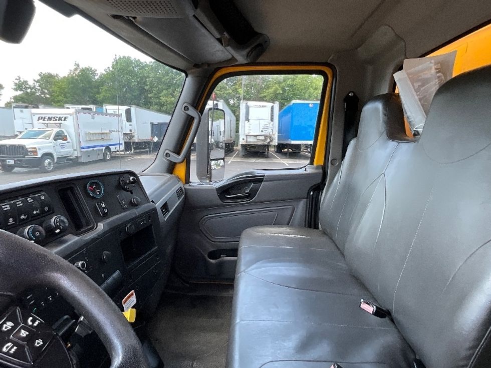 Medium Duty Box Truck-Light and Medium Duty Trucks-International-2022-MV607-Sturtevant-WI-236,423\n\t\tmiles-$ 41,250 - Image 19