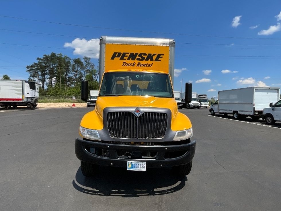 Medium Duty Box Truck-Light and Medium Duty Trucks-International-2022-MV607-Sturtevant-WI-236,423\n\t\tmiles-$ 41,250 - Image 2