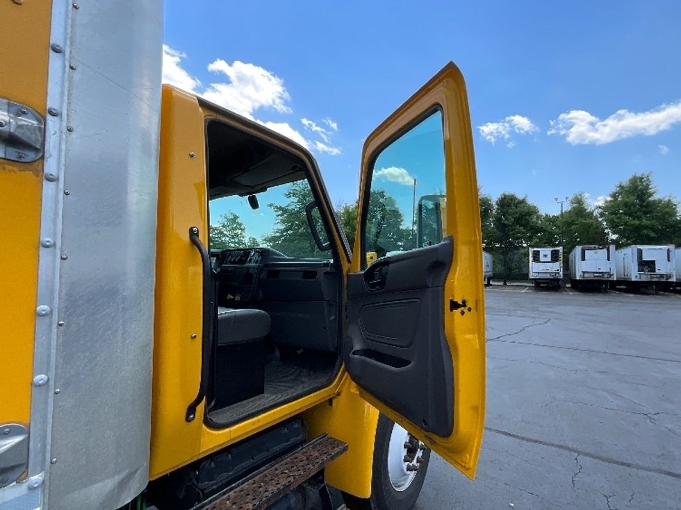 Medium Duty Box Truck-Light and Medium Duty Trucks-International-2022-MV607-Sturtevant-WI-236,423\n\t\tmiles-$ 41,250 - Image 20