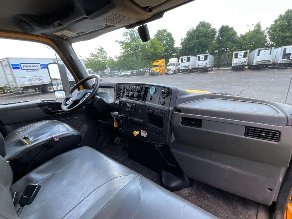 Medium Duty Box Truck-Light and Medium Duty Trucks-International-2022-MV607-Sturtevant-WI-236,423\n\t\tmiles-$ 41,250 - Image 21