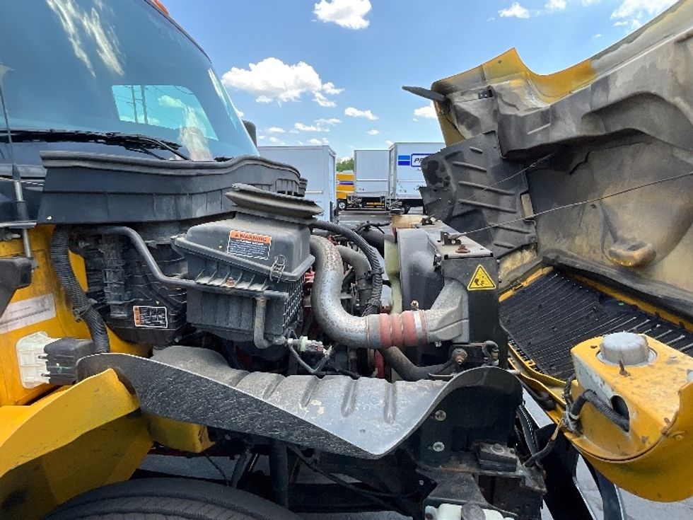 Medium Duty Box Truck-Light and Medium Duty Trucks-International-2022-MV607-Sturtevant-WI-236,423\n\t\tmiles-$ 41,250 - Image 23