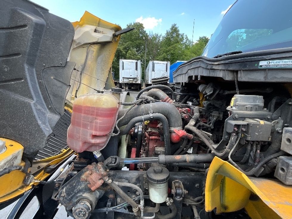 Medium Duty Box Truck-Light and Medium Duty Trucks-International-2022-MV607-Sturtevant-WI-236,423\n\t\tmiles-$ 41,250 - Image 24