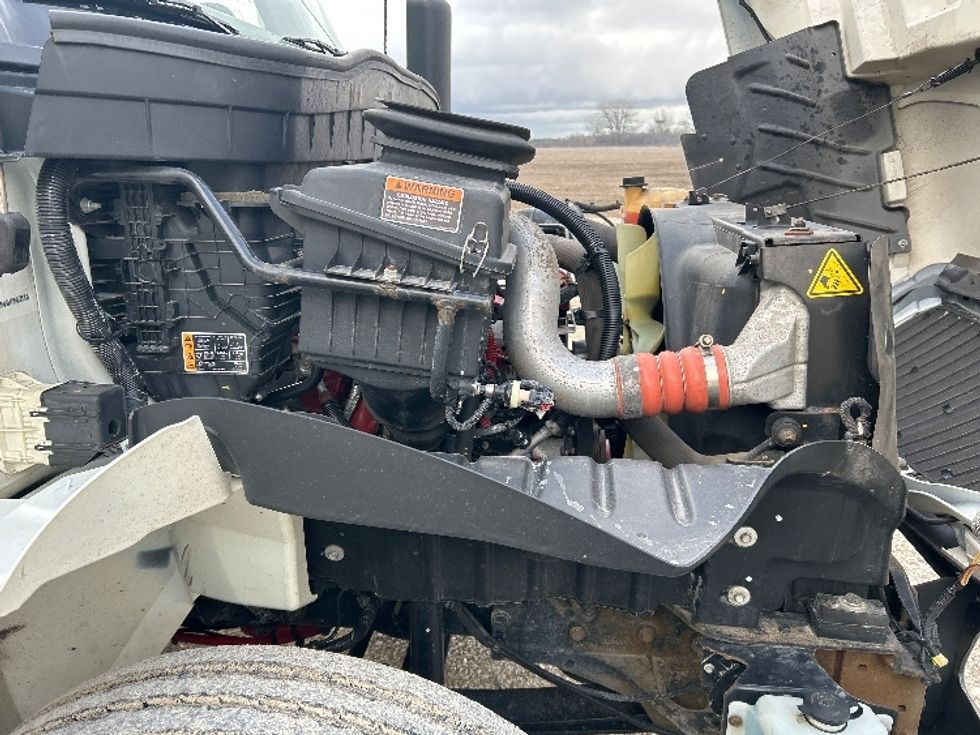 Medium Duty Box Truck-Light and Medium Duty Trucks-International-2022-MV607-Sturtevant-WI-92,251\n\t\tmiles-$ 74,750 - Image 23