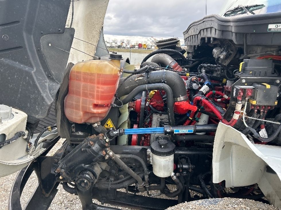 Medium Duty Box Truck-Light and Medium Duty Trucks-International-2022-MV607-Sturtevant-WI-92,251\n\t\tmiles-$ 74,750 - Image 24