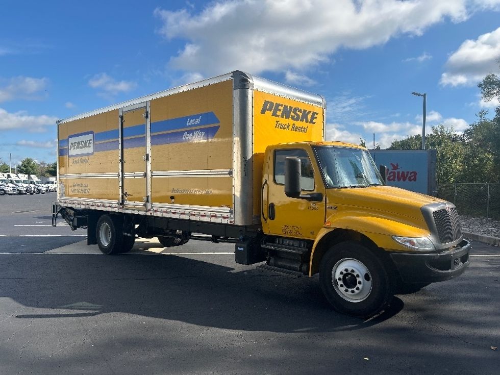 Medium Duty Box Truck-Light and Medium Duty Trucks-International-2022-MV607-Swedesboro-NJ-272,700\n\t\tmiles-$ 32,750 - Image 1