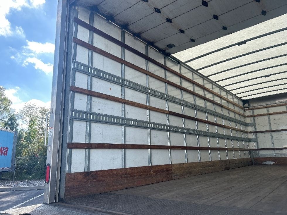 Medium Duty Box Truck-Light and Medium Duty Trucks-International-2022-MV607-Swedesboro-NJ-272,700\n\t\tmiles-$ 32,750 - Image 11