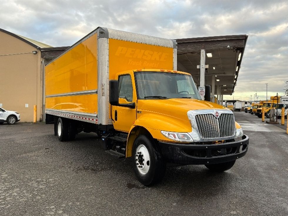 Medium Duty Box Truck-Light and Medium Duty Trucks-International-2022-MV607-Tacoma-WA-201,388\n\t\tmiles-$ 43,250 - Image 1