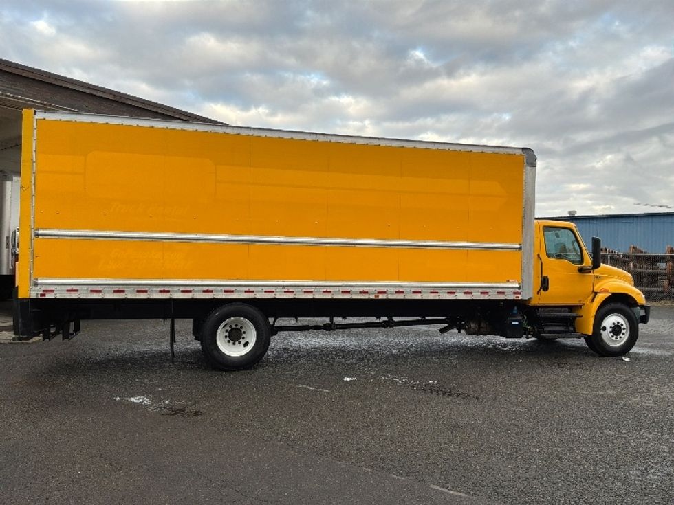 Medium Duty Box Truck-Light and Medium Duty Trucks-International-2022-MV607-Tacoma-WA-201,388\n\t\tmiles-$ 43,250 - Image 15