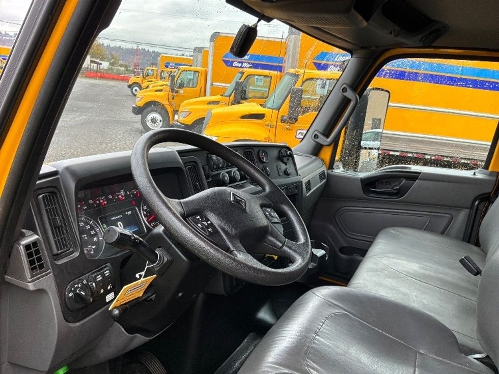 Medium Duty Box Truck-Light and Medium Duty Trucks-International-2022-MV607-Tacoma-WA-201,388\n\t\tmiles-$ 43,250 - Image 17