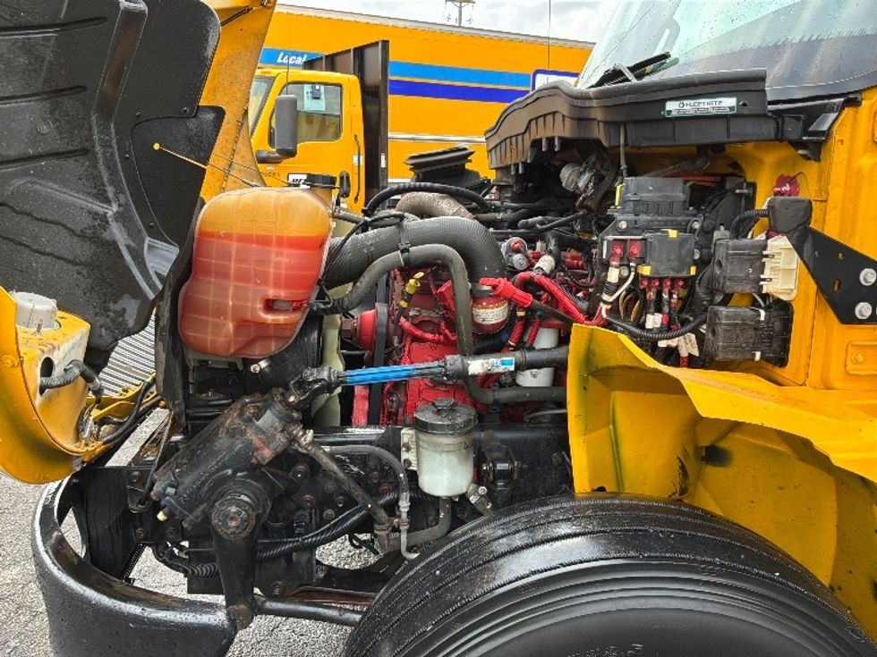 Medium Duty Box Truck-Light and Medium Duty Trucks-International-2022-MV607-Tacoma-WA-201,388\n\t\tmiles-$ 43,250 - Image 24