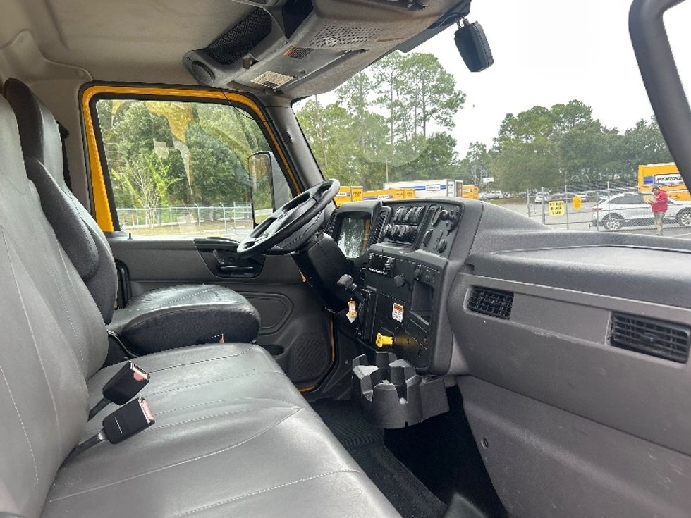 Medium Duty Box Truck-Light and Medium Duty Trucks-International-2022-MV607-Tallahassee-FL-263,468\n\t\tmiles-$ 33,500 - Image 22