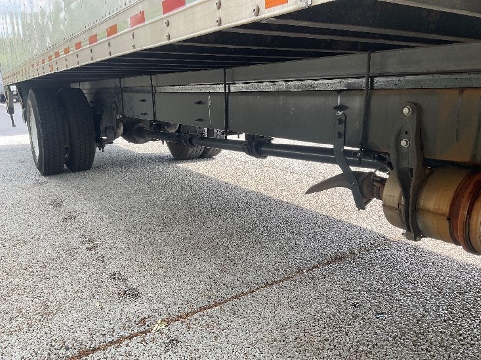 Medium Duty Box Truck-Light and Medium Duty Trucks-International-2022-MV607-Tampa-FL-185,518\n\t\tmiles-$ 57,750 - Image 14
