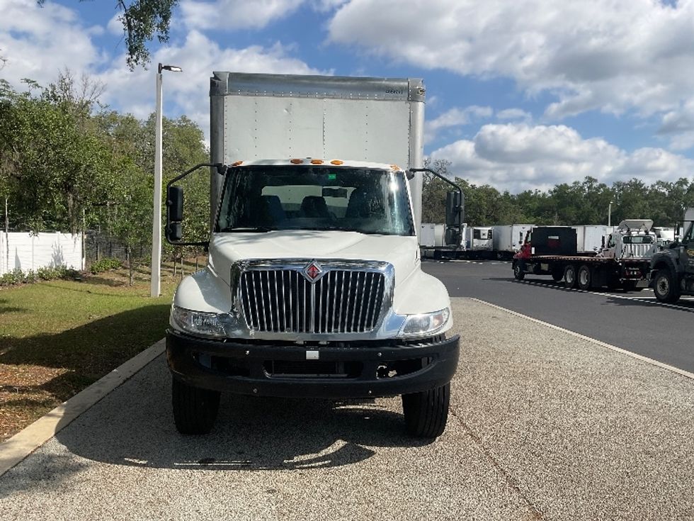 Medium Duty Box Truck-Light and Medium Duty Trucks-International-2022-MV607-Tampa-FL-185,518\n\t\tmiles-$ 57,750 - Image 2