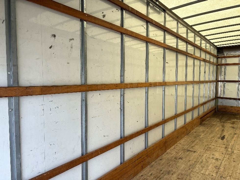 Medium Duty Box Truck-Light and Medium Duty Trucks-International-2022-MV607-Tampa-FL-209,555\n\t\tmiles-$ 45,750 - Image 11