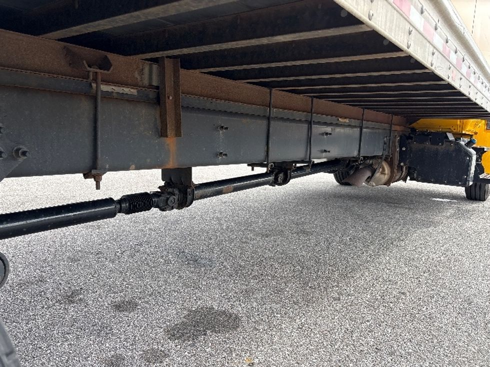 Medium Duty Box Truck-Light and Medium Duty Trucks-International-2022-MV607-Tampa-FL-209,555\n\t\tmiles-$ 45,750 - Image 14