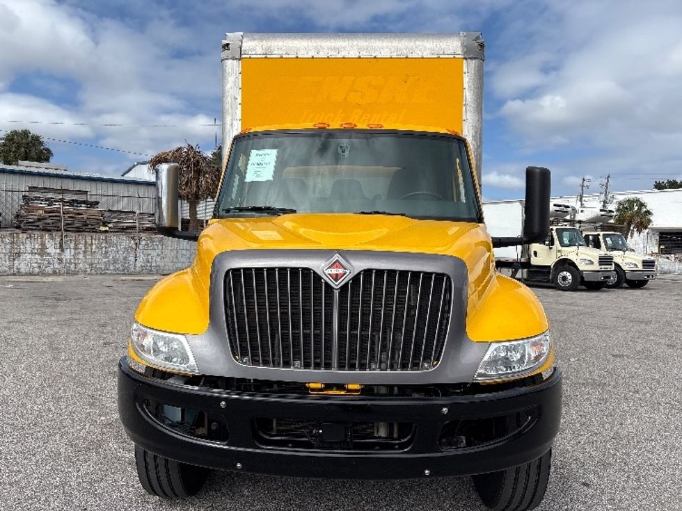 Medium Duty Box Truck-Light and Medium Duty Trucks-International-2022-MV607-Tampa-FL-209,555\n\t\tmiles-$ 45,750 - Image 2