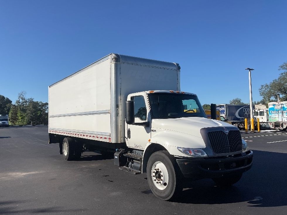 Medium Duty Box Truck-Light and Medium Duty Trucks-International-2022-MV607-Tampa-FL-213,991\n\t\tmiles-$ 47,500 - Image 1