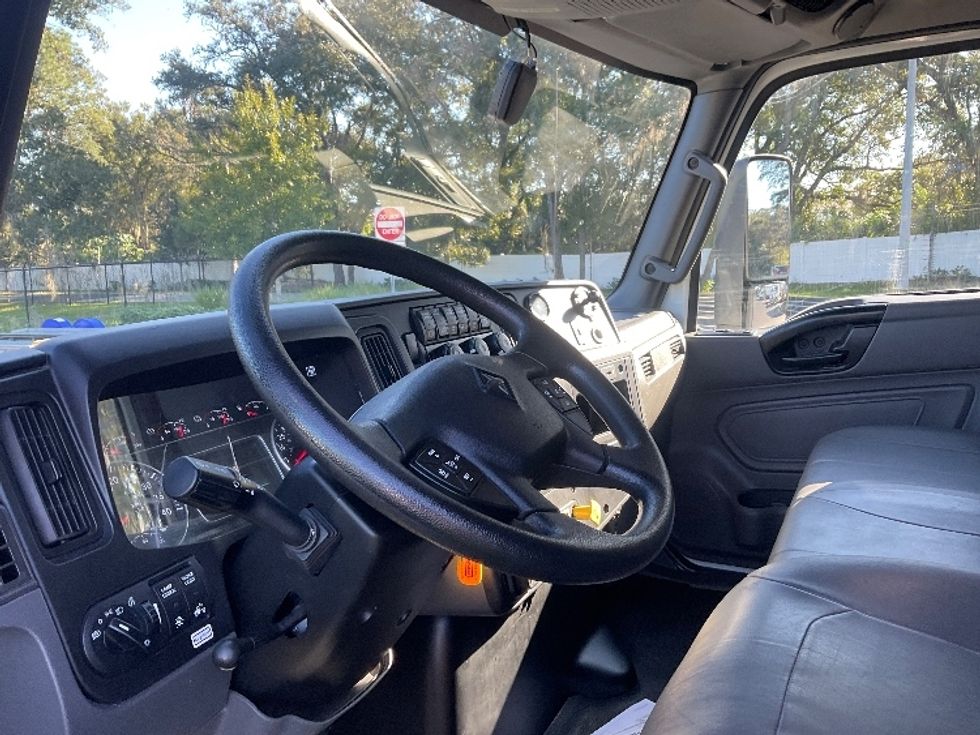 Medium Duty Box Truck-Light and Medium Duty Trucks-International-2022-MV607-Tampa-FL-213,991\n\t\tmiles-$ 47,500 - Image 17
