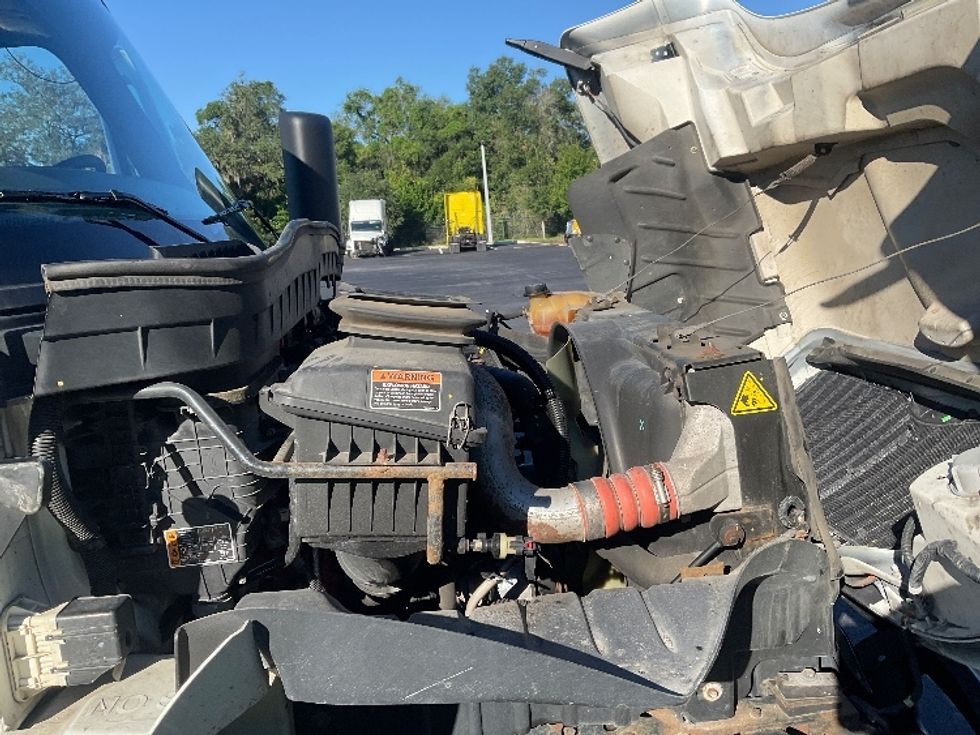 Medium Duty Box Truck-Light and Medium Duty Trucks-International-2022-MV607-Tampa-FL-213,991\n\t\tmiles-$ 47,500 - Image 23