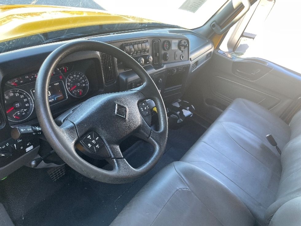 Medium Duty Box Truck-Light and Medium Duty Trucks-International-2022-MV607-Tampa-FL-222,193\n\t\tmiles-$ 40,500 - Image 17