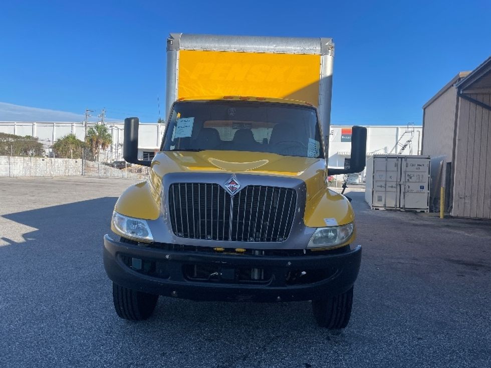 Medium Duty Box Truck-Light and Medium Duty Trucks-International-2022-MV607-Tampa-FL-222,193\n\t\tmiles-$ 40,500 - Image 2