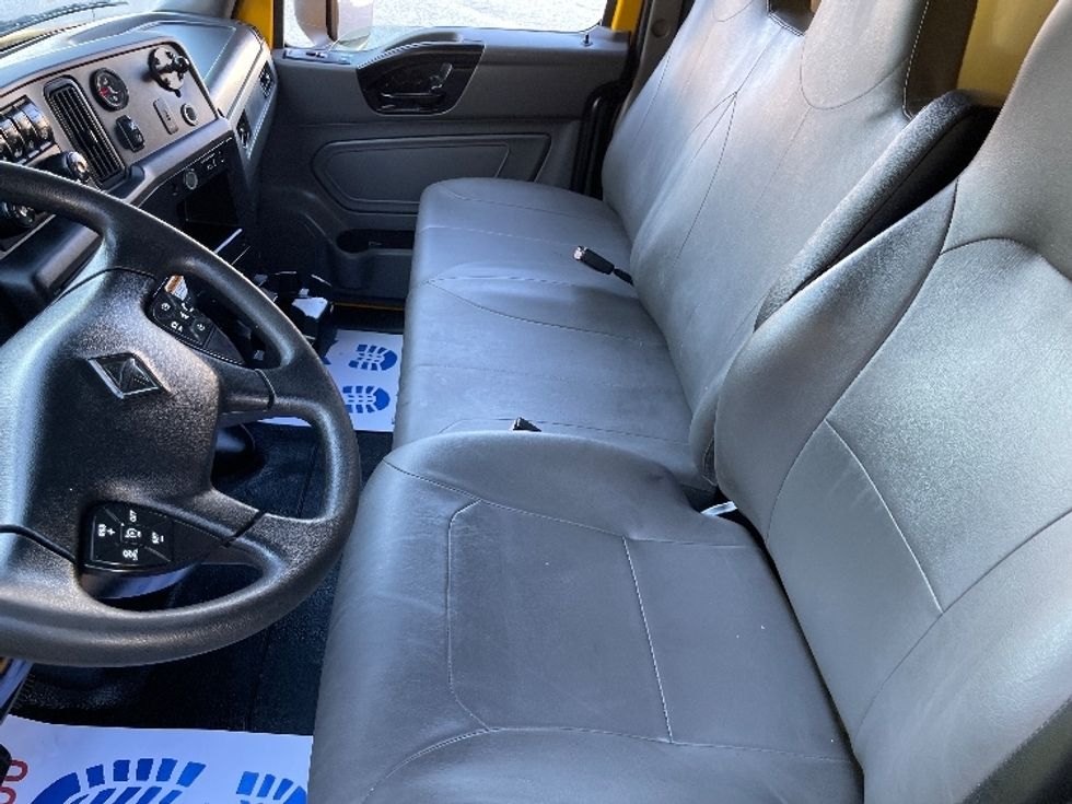 Medium Duty Box Truck-Light and Medium Duty Trucks-International-2022-MV607-Tampa-FL-225,306\n\t\tmiles-$ 40,000 - Image 19