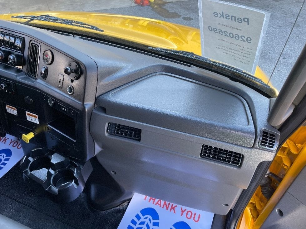 Medium Duty Box Truck-Light and Medium Duty Trucks-International-2022-MV607-Tampa-FL-225,306\n\t\tmiles-$ 40,000 - Image 21