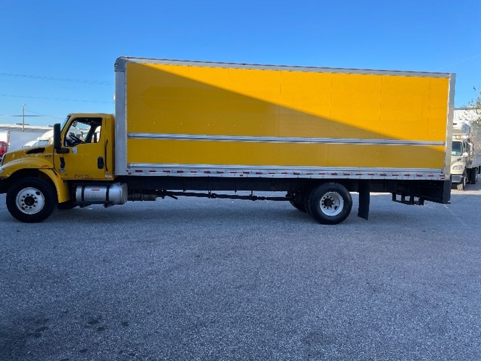 Medium Duty Box Truck-Light and Medium Duty Trucks-International-2022-MV607-Tampa-FL-225,306\n\t\tmiles-$ 40,000 - Image 4